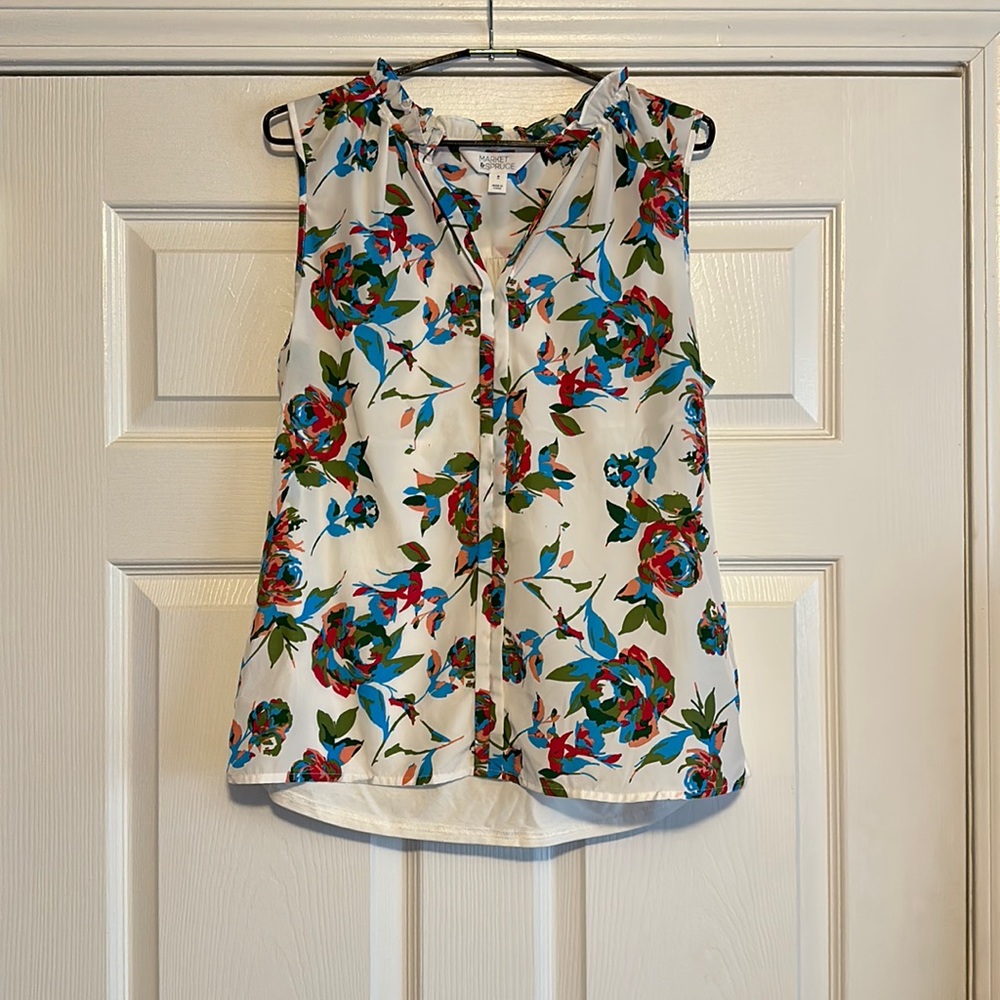 Market & Spruce Orlee Mixed Material Top